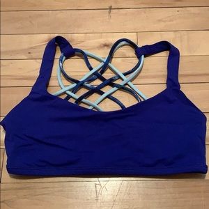 Lululemon Free To Be Wild bra sz 8
